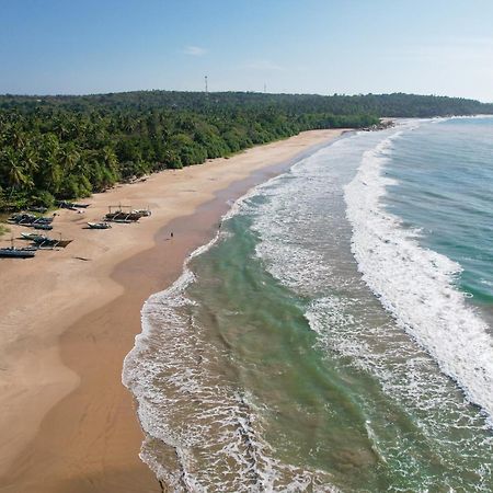 Mawella Beach Resort Tangalle Esterno foto