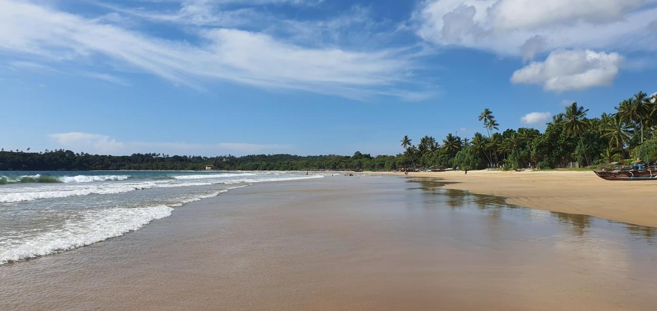 Mawella Beach Resort Tangalle Esterno foto
