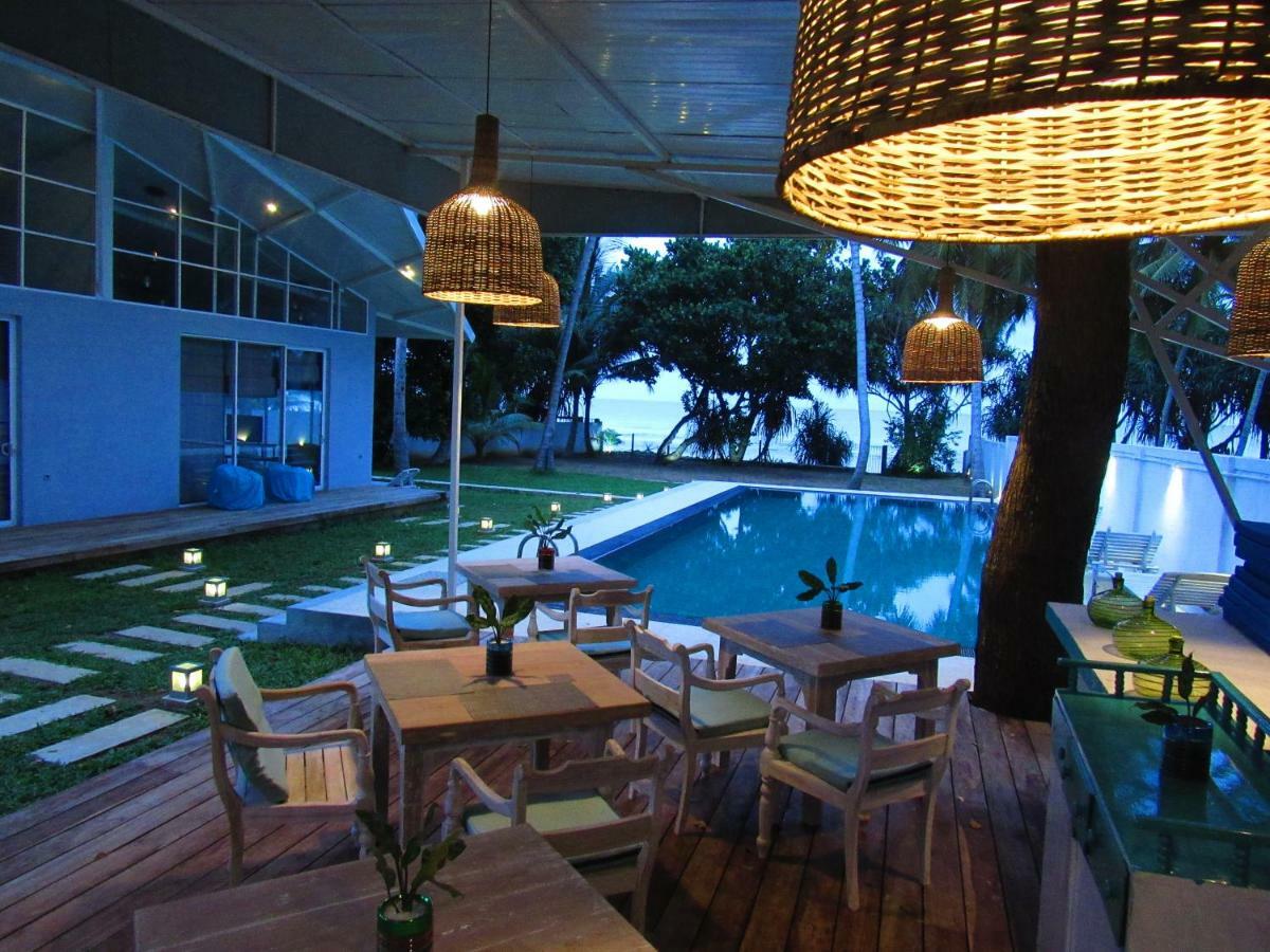 Mawella Beach Resort Tangalle Esterno foto